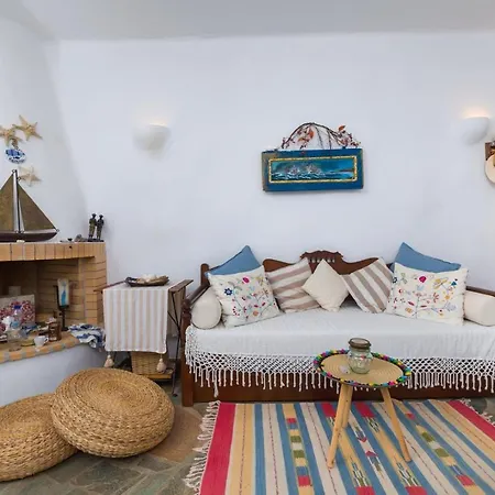 펜션 Paros Paradise - Seaview Retreat Angairiá